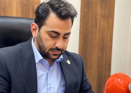 سرپرست جدید روابط عمومی پتروشیمی بندرامام خمینی(ره) منصوب شد